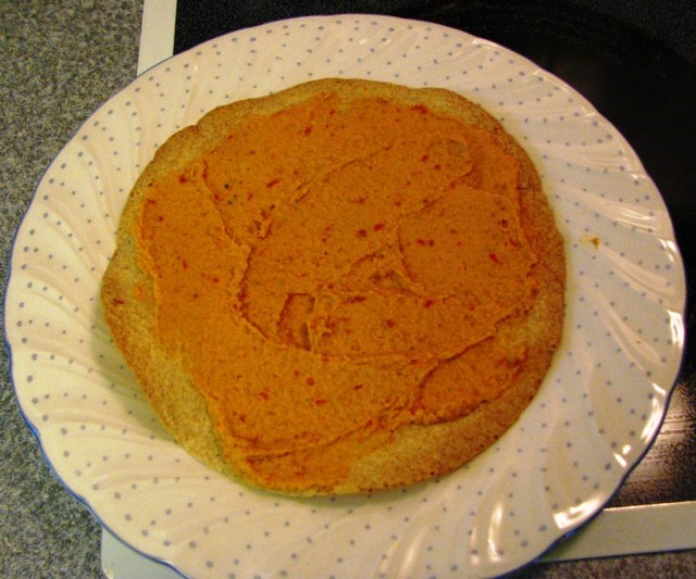 Vegan Hummus Pizza and Ginger Ale (5)